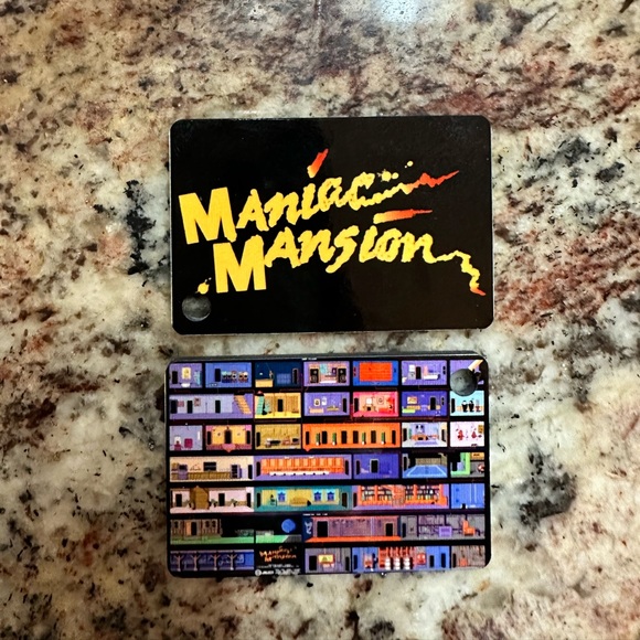 Maniac Mansion Nintendo beautiful Keychain gift! - Picture 1 of 1